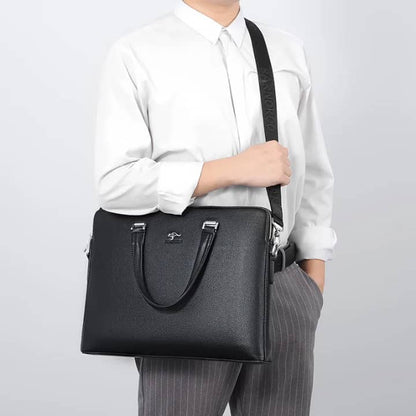 💼“Un seul sac, un porte-feuille assorti… et toute l’allure d’un homme organisé.”